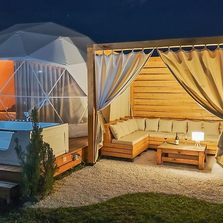 Jewelberry Glamping Hotel Tbilisi Mtsʼkhetʼa Buitenkant foto
