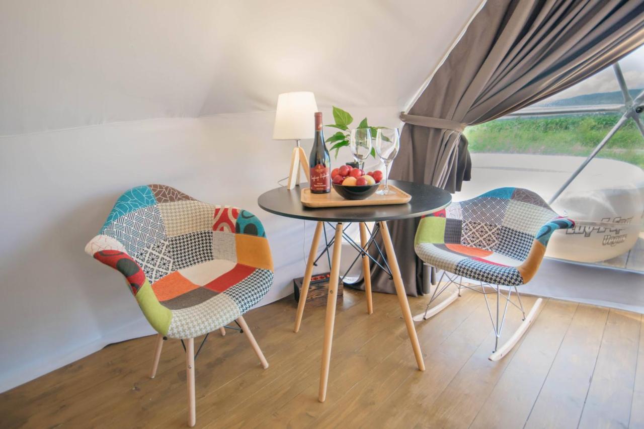 Jewelberry Glamping Hotel Tbilisi Mtsʼkhetʼa Buitenkant foto