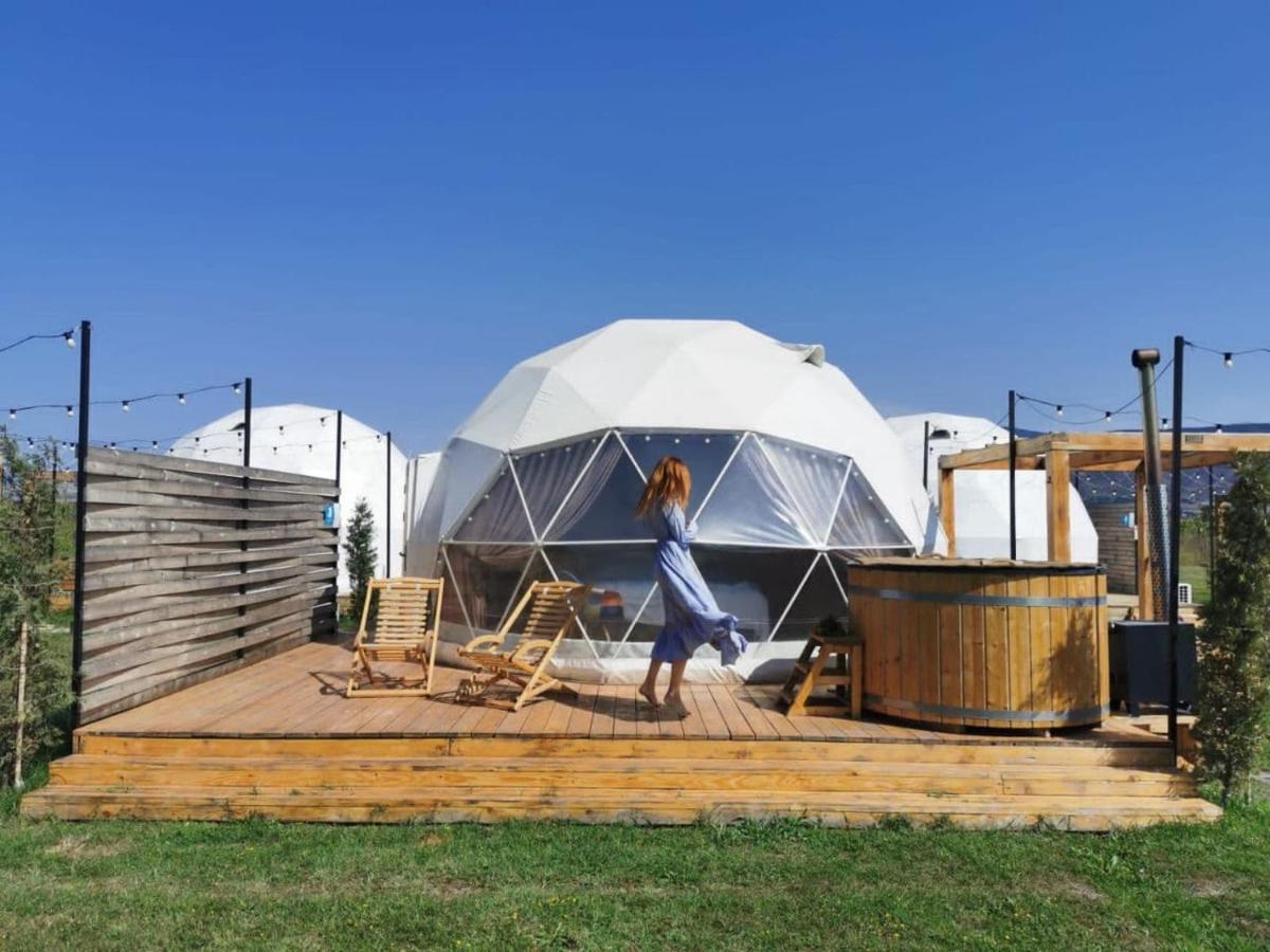 Jewelberry Glamping Hotel Tbilisi Mtsʼkhetʼa Buitenkant foto