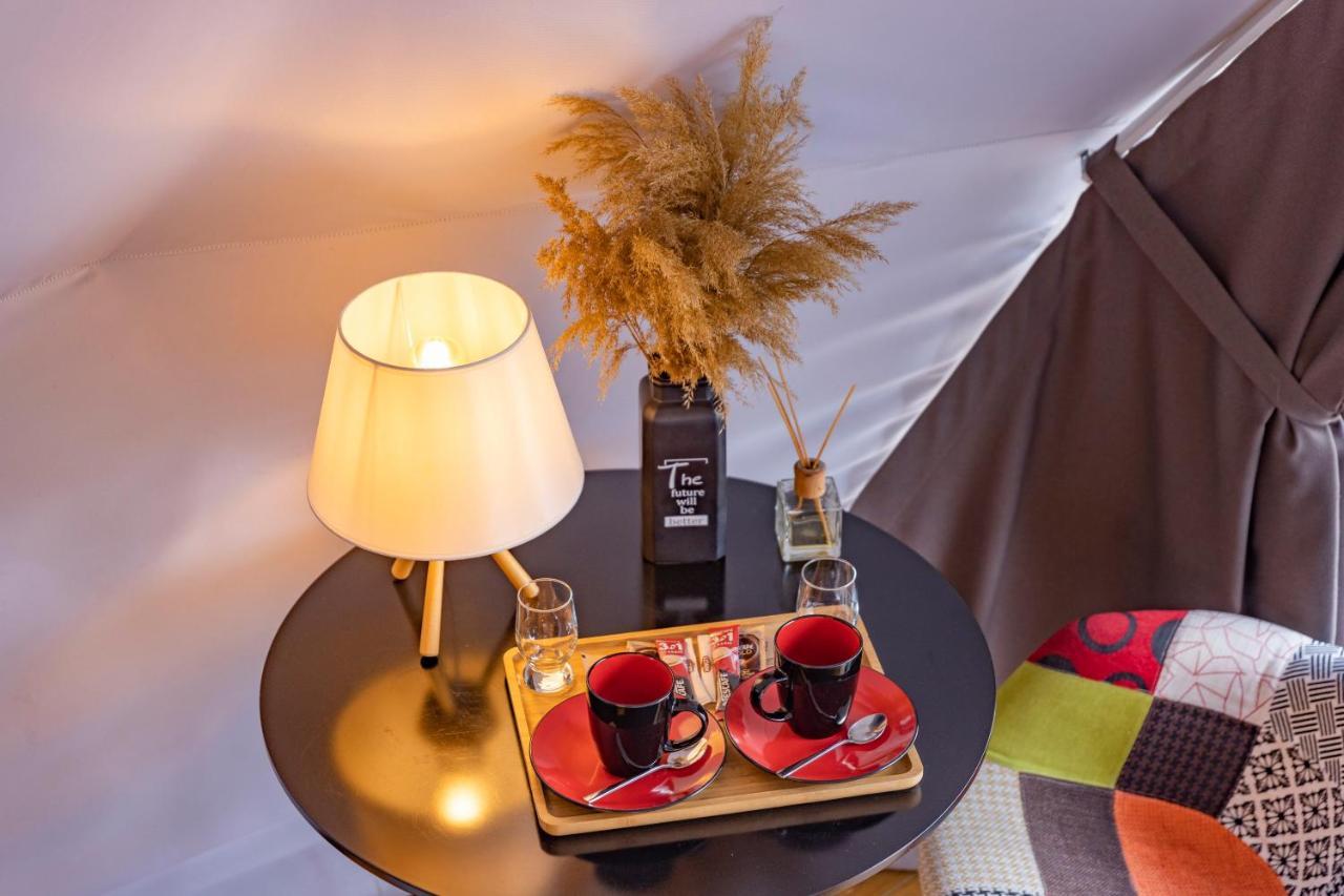 Jewelberry Glamping Hotel Tbilisi Mtsʼkhetʼa Buitenkant foto