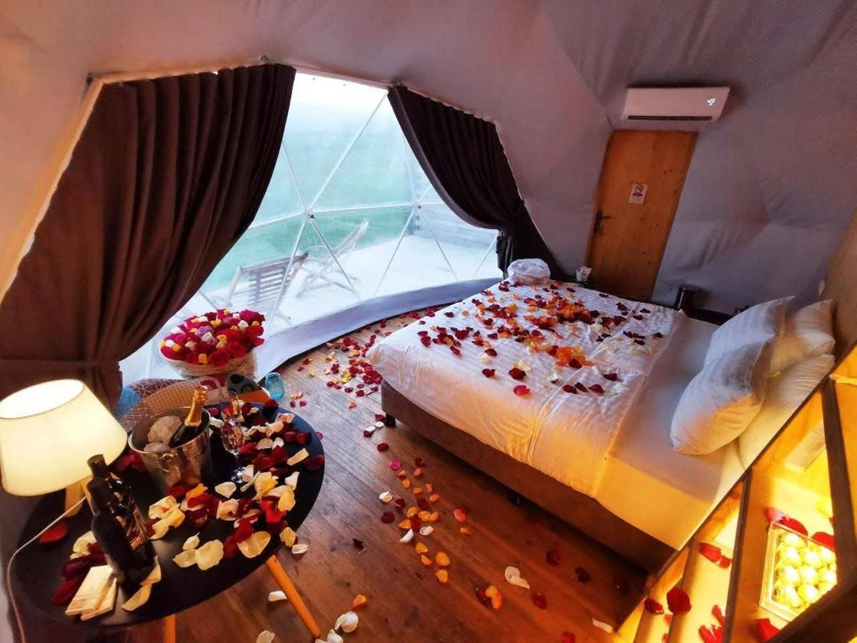 Jewelberry Glamping Hotel Tbilisi Mtsʼkhetʼa Buitenkant foto