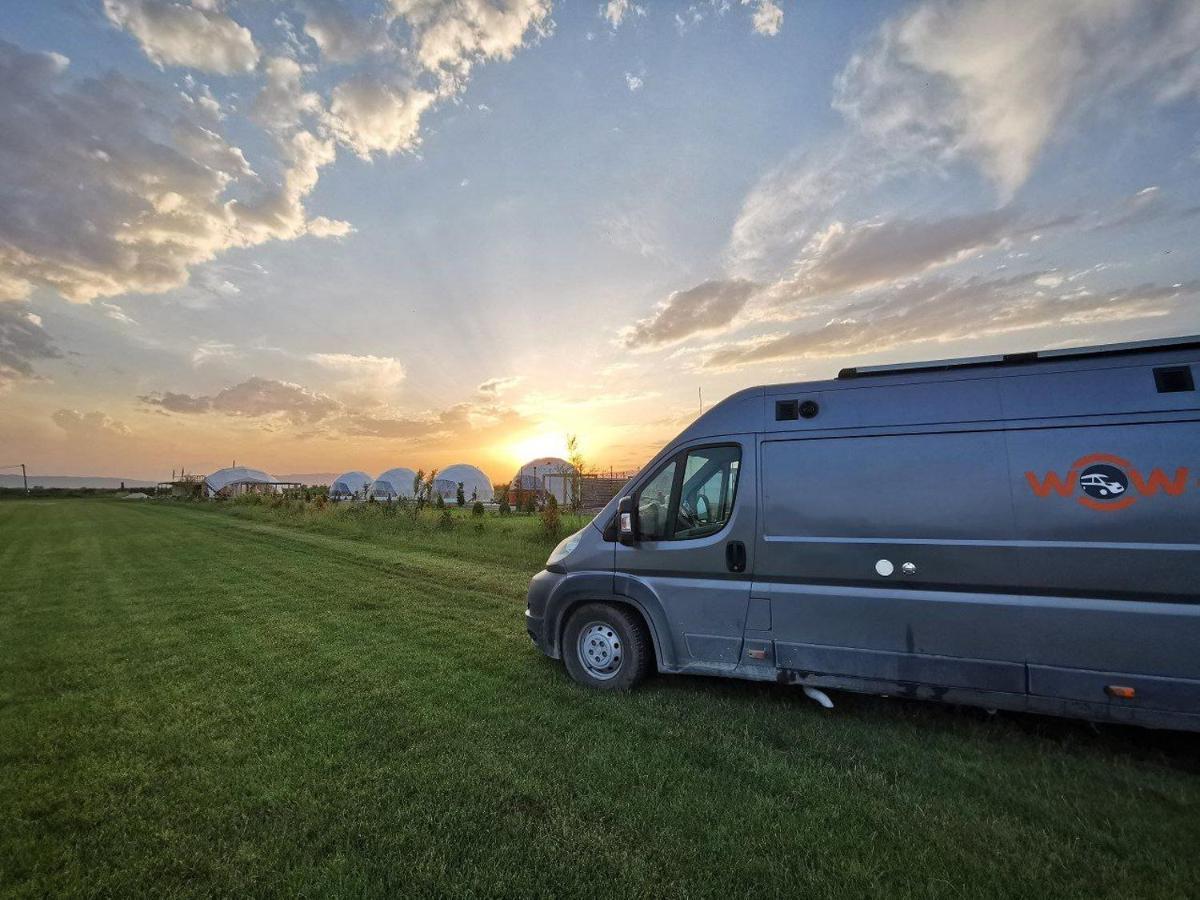 Jewelberry Glamping Hotel Tbilisi Mtsʼkhetʼa Buitenkant foto