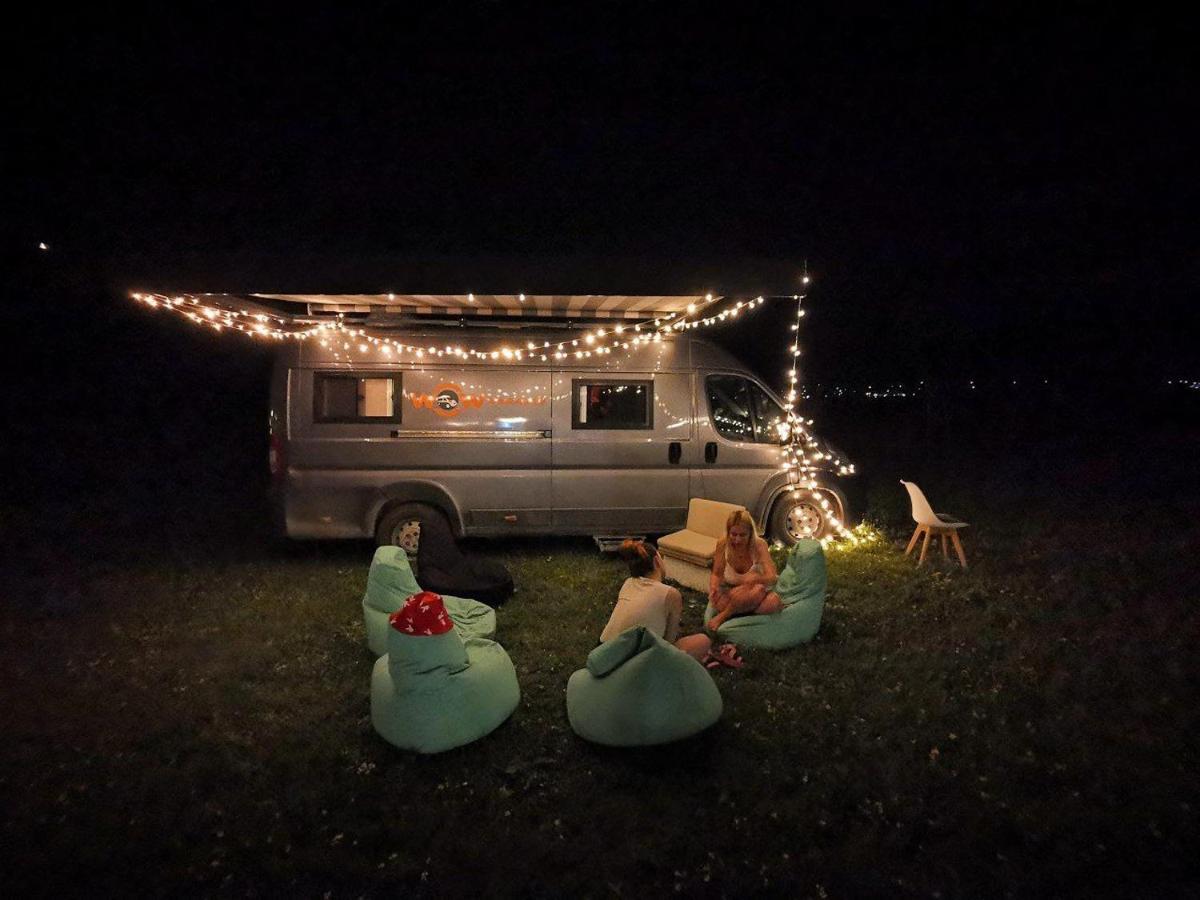 Jewelberry Glamping Hotel Tbilisi Mtsʼkhetʼa Buitenkant foto