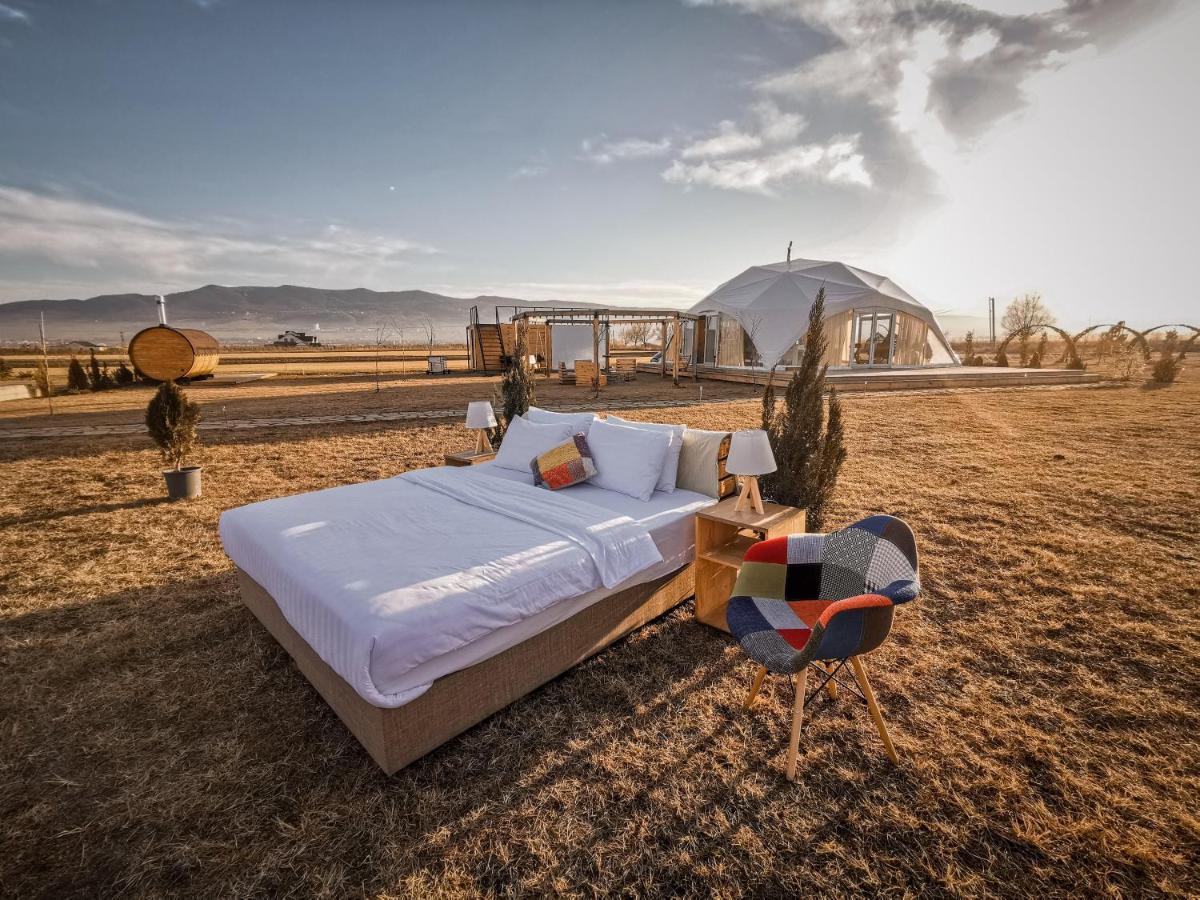 Jewelberry Glamping Hotel Tbilisi Mtsʼkhetʼa Buitenkant foto